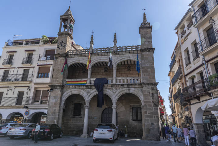 120 - Caceres - Plasencia - Plaza Mayor - palacio Municipal - Ayuntamiento